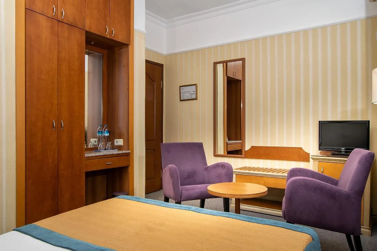 Palm Hotel Kusadasi 4*,