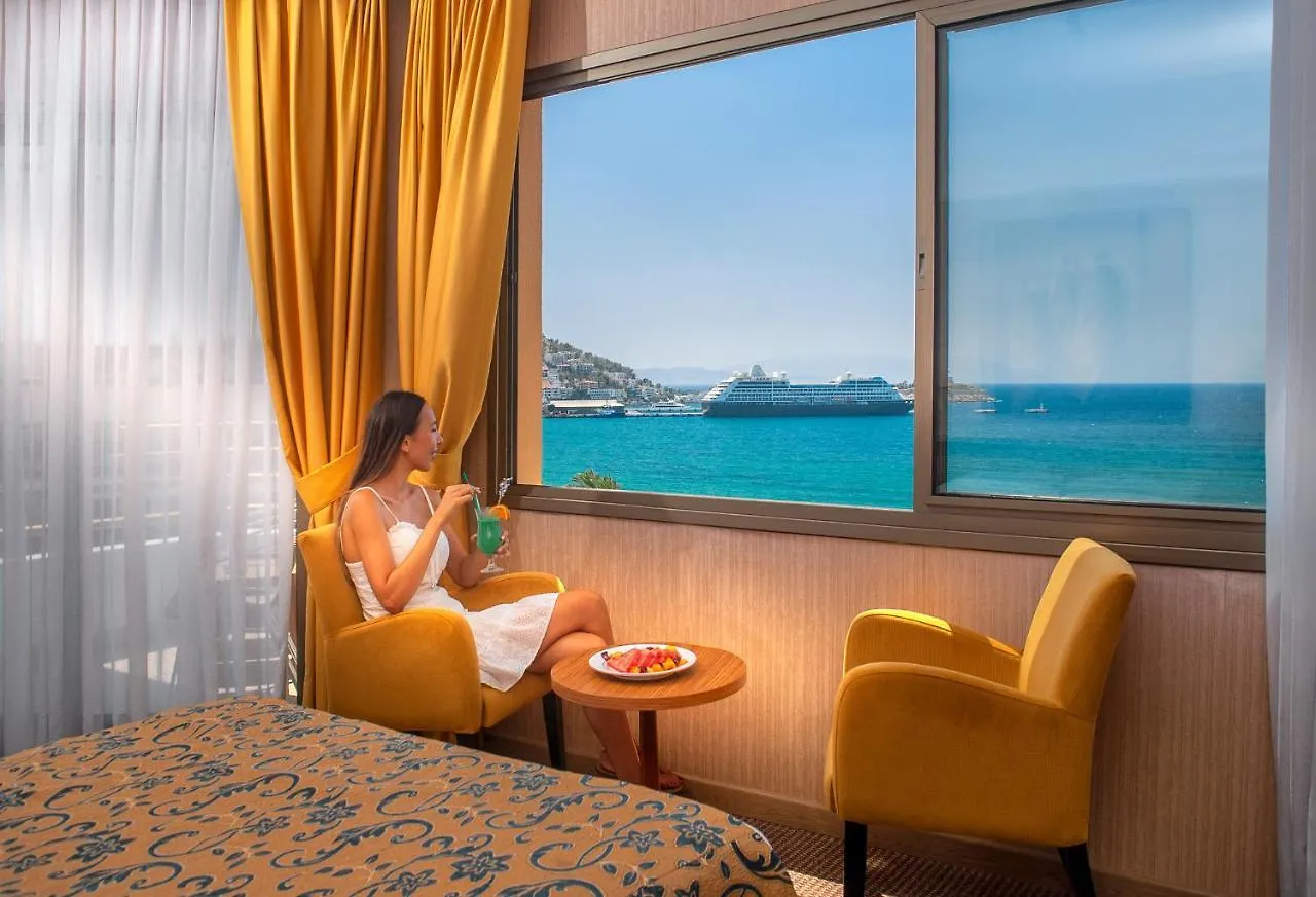 Palm Hotel Kusadasi 4*,